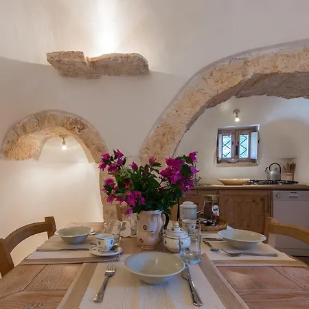 Trullo Aurora Villa Ostuni